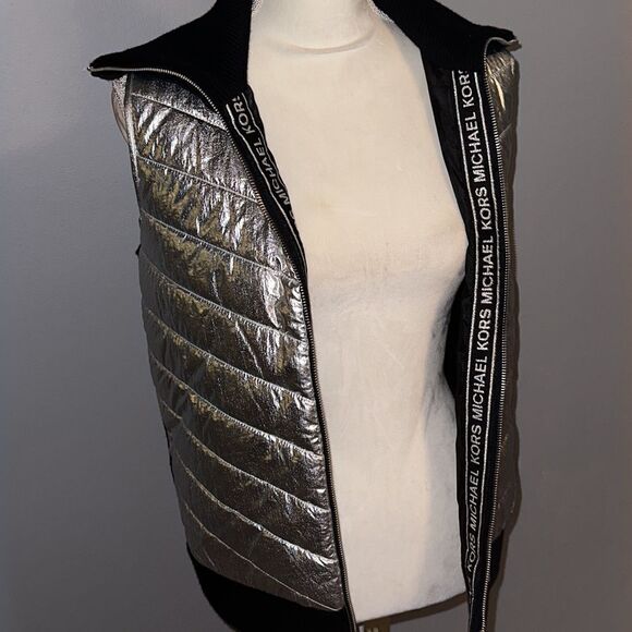 🔥Michael Michael Kors Sweater Back Puffer Vest! - Picture 8 of 12